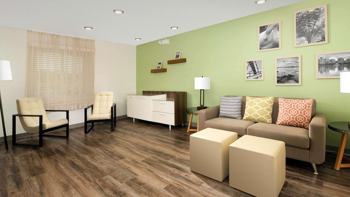 Extended Stay America Select Suites - Orlando - Airport