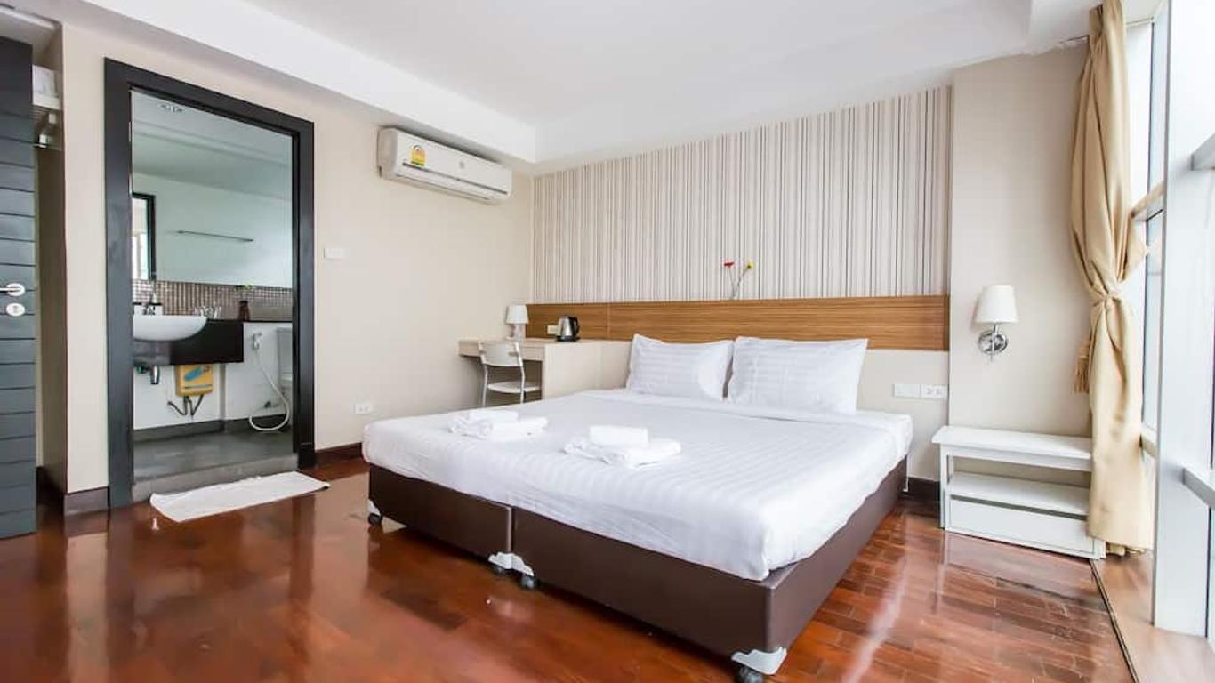 Snooze Hotel Thonglor Bangkok