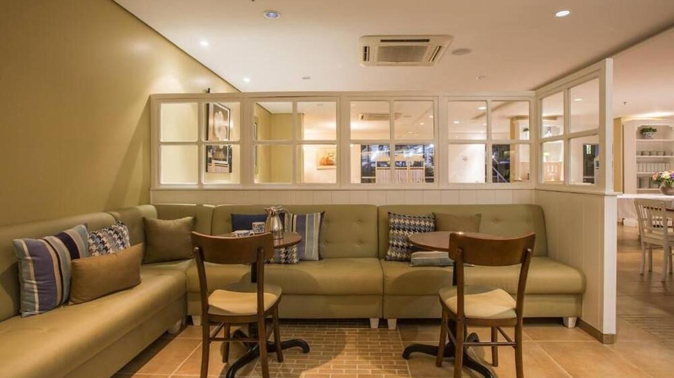 Astron Hotel Bauru by Nobile