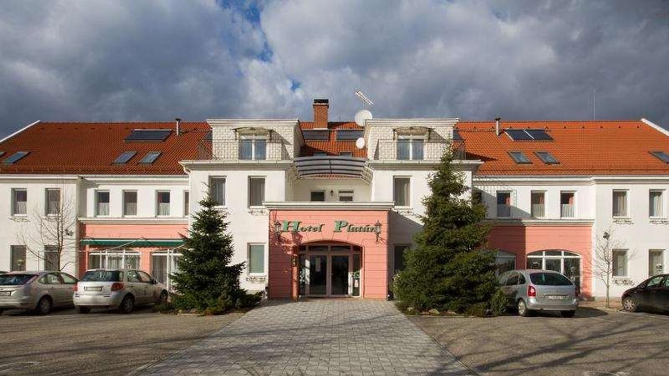 Platan Hotel desde $35 ($̶8̶0̶). Debrecen Hoteles - KAYAK