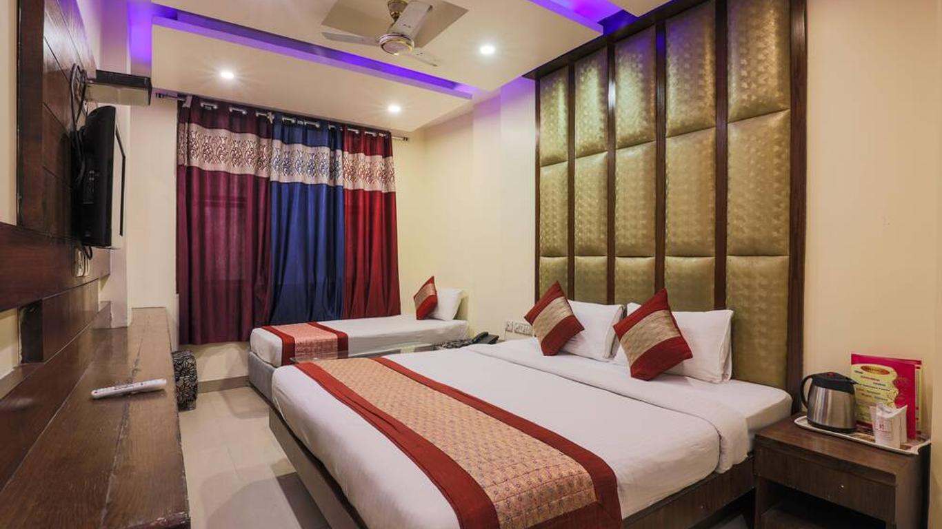 Hotel Guruvas Inn
