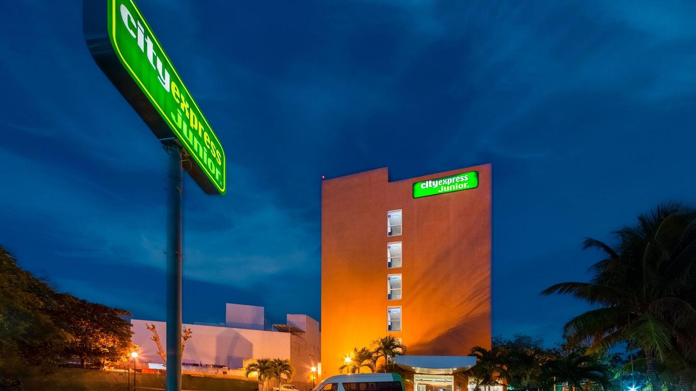 City Express Junior by Marriott Ciudad Del Carmen