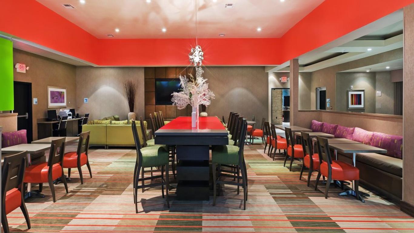 Holiday Inn Express Frisco Legacy Park Area, An IHG Hotel