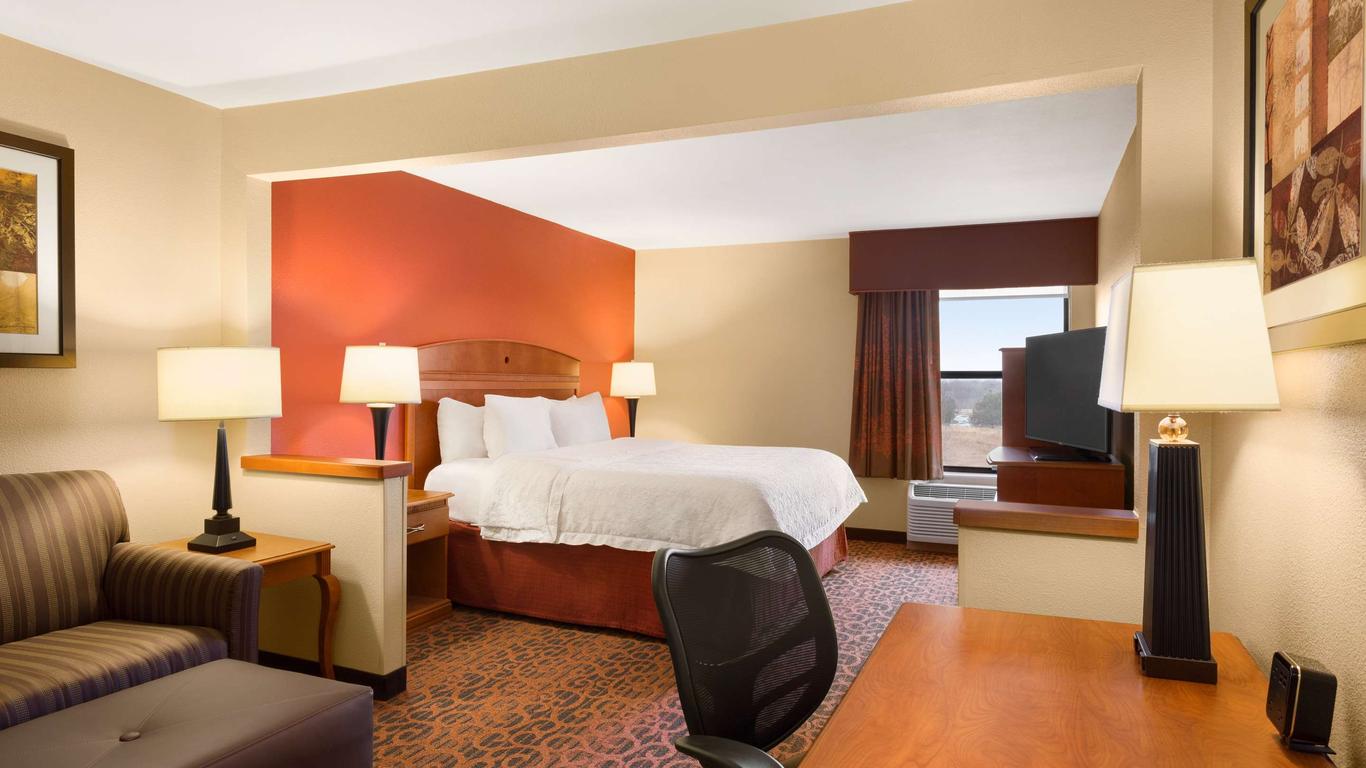 Hampton Inn Wichita-East