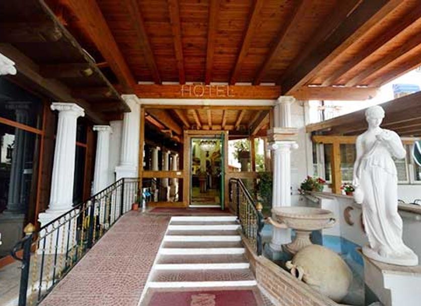 Entrada del hotel Foto